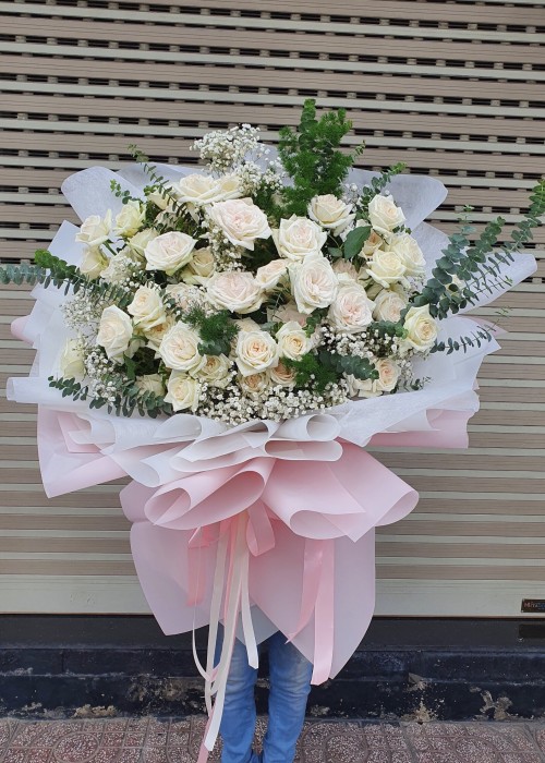 Bó hồng Oraha trắng