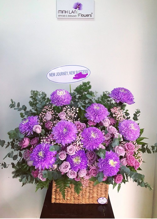 Giỏ hoa tone tím ngọt ngào