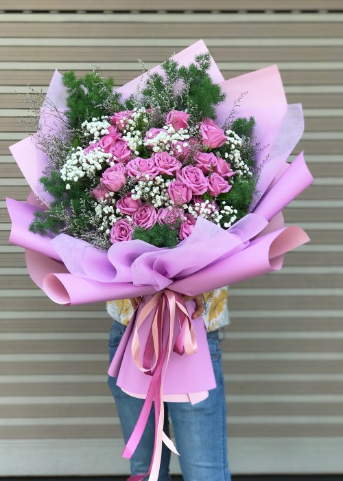 Bó hoa hồng màu tím