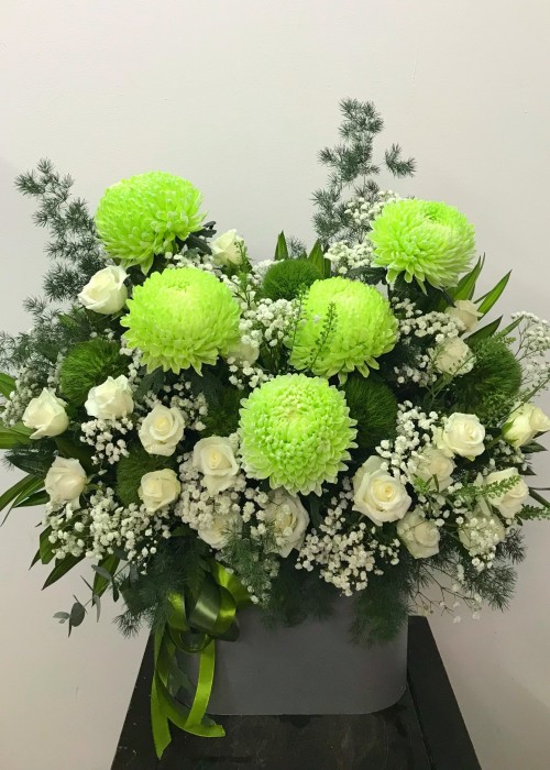 Hoa sinh nhật tone trắng xanh