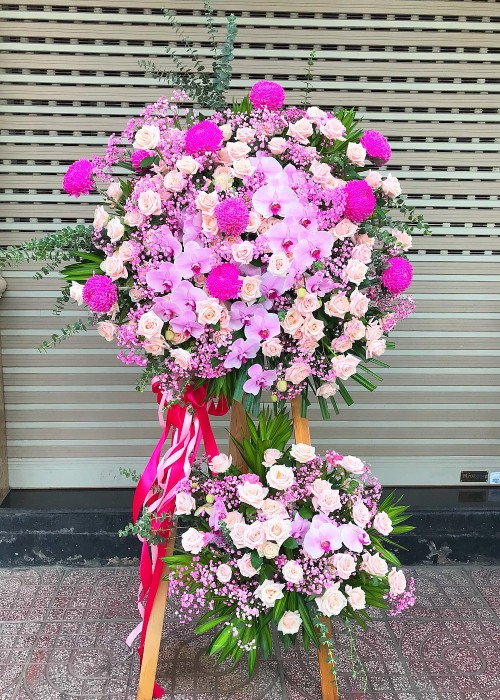 Kệ hoa chúc mừng tone hồng