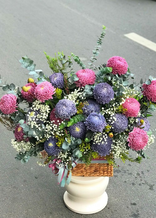 Giỏ hoa cúc mẫu đơn
