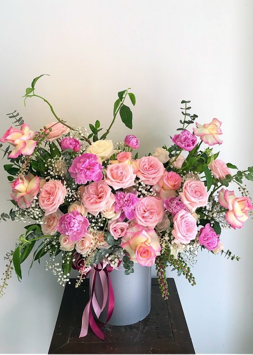 Hoa mẫu đơn và hồng Ohara