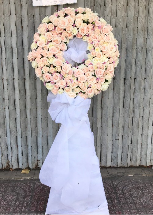 Vòng hoa tang trắng