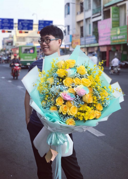 Bó hoa hồng sắc màu