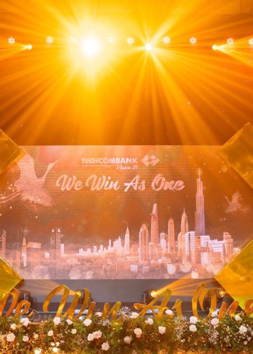 Trang trí hoa cho sự kiện