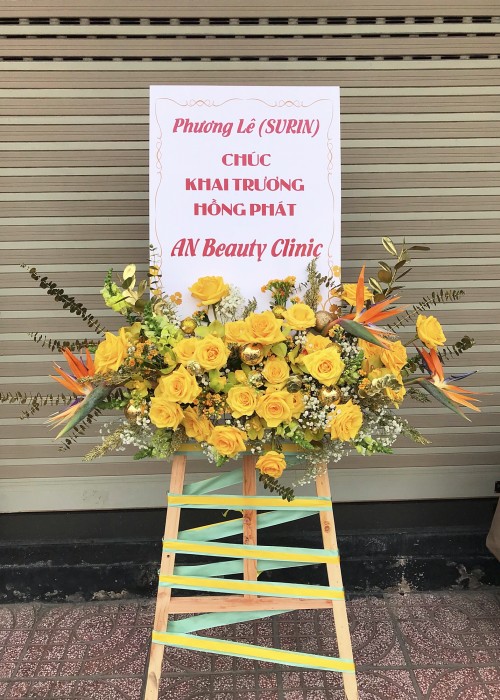Kệ hoa khai trương tone vàng