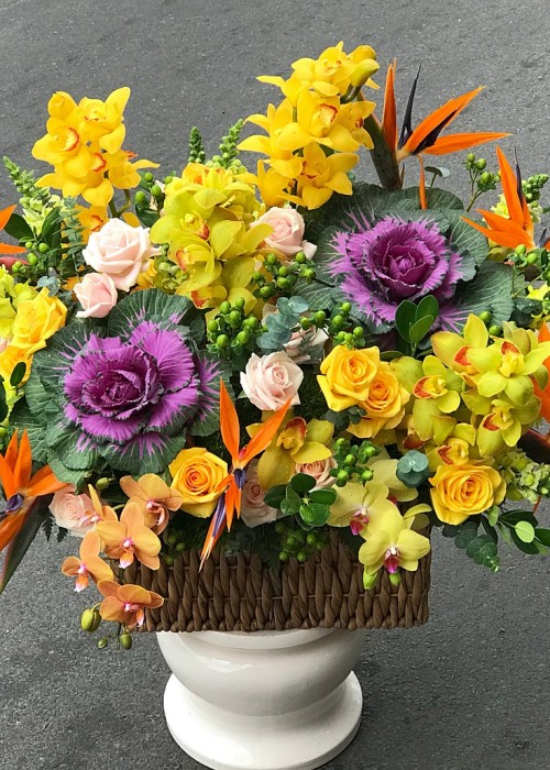 Giỏ hoa điểm nhấn