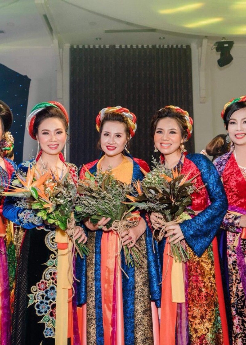 Hoa bó sự kiện