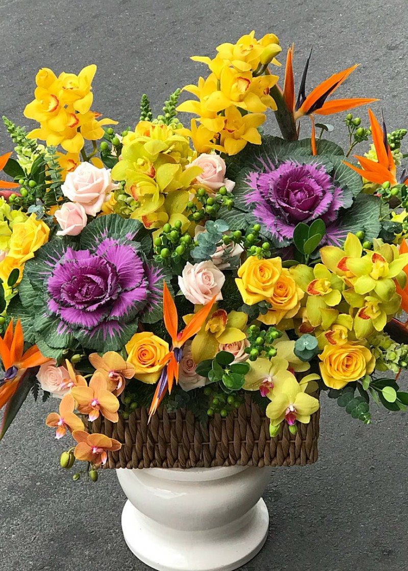 Giỏ hoa điểm nhấn