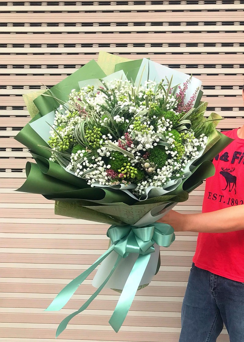 Cúc mẫu đơn và babi hà lan